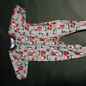Boys 6 month (12-16lbs) polyester footie pajamas